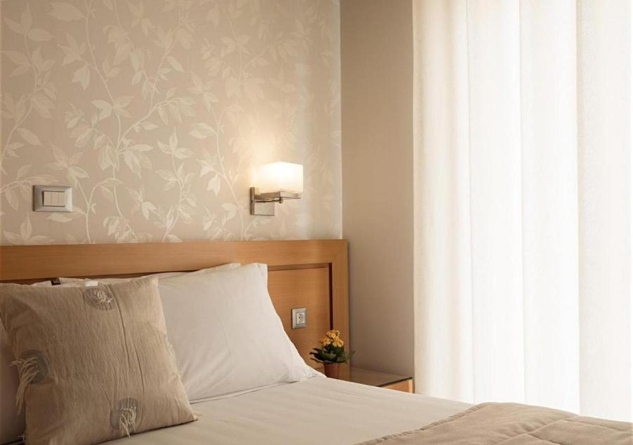 Hotel Plaza 3*