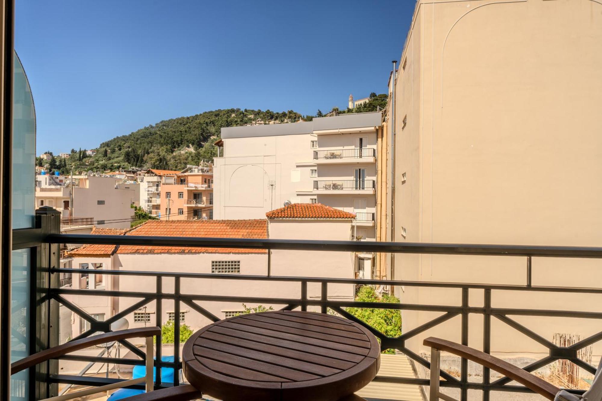 Hotel Plaza 3*